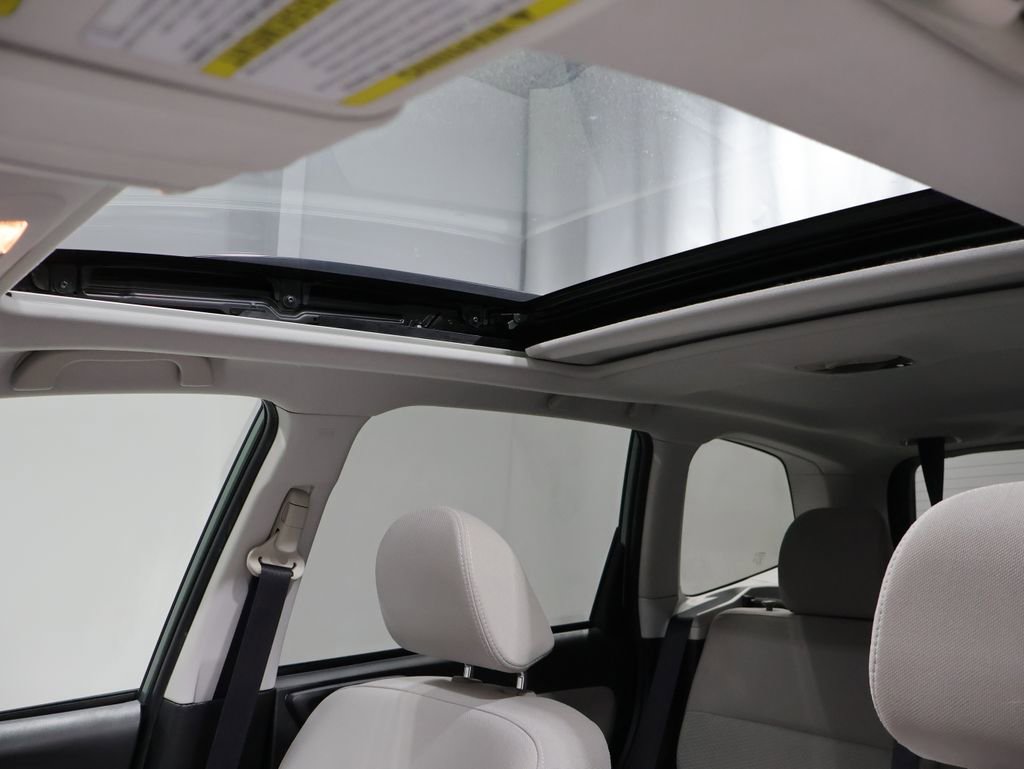 Used 2016 Subaru Forester 2.5i Premium image 9