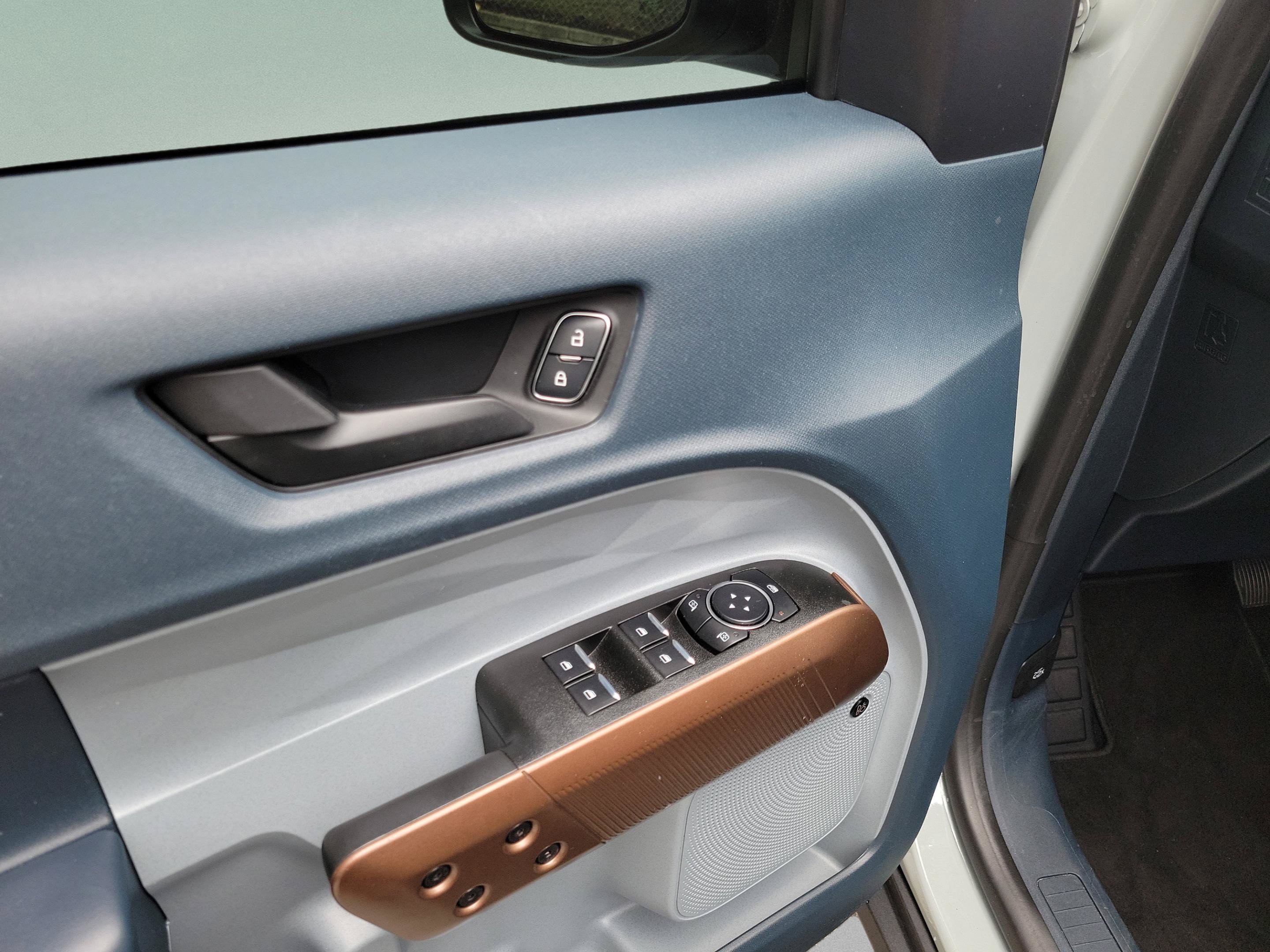 Certified 2024 Ford Maverick Lariat FWD image 15