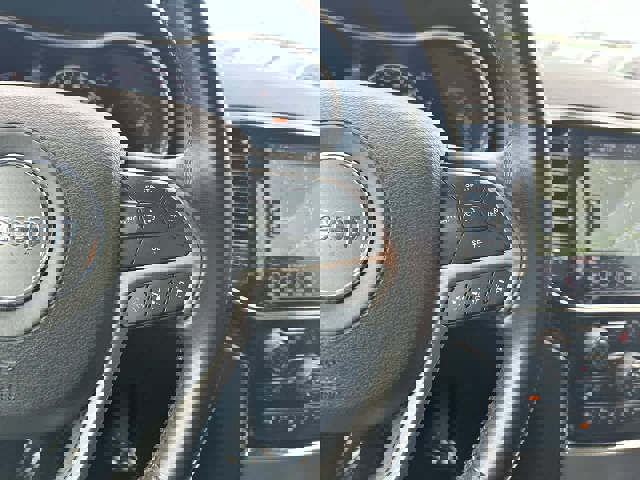 Used 2021 Jeep Grand Cherokee Limited w/ Quick Order Package 28K 80th image 30