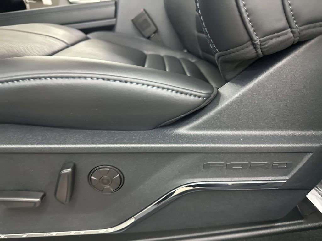 New 2026 Ford F350 Platinum image 30