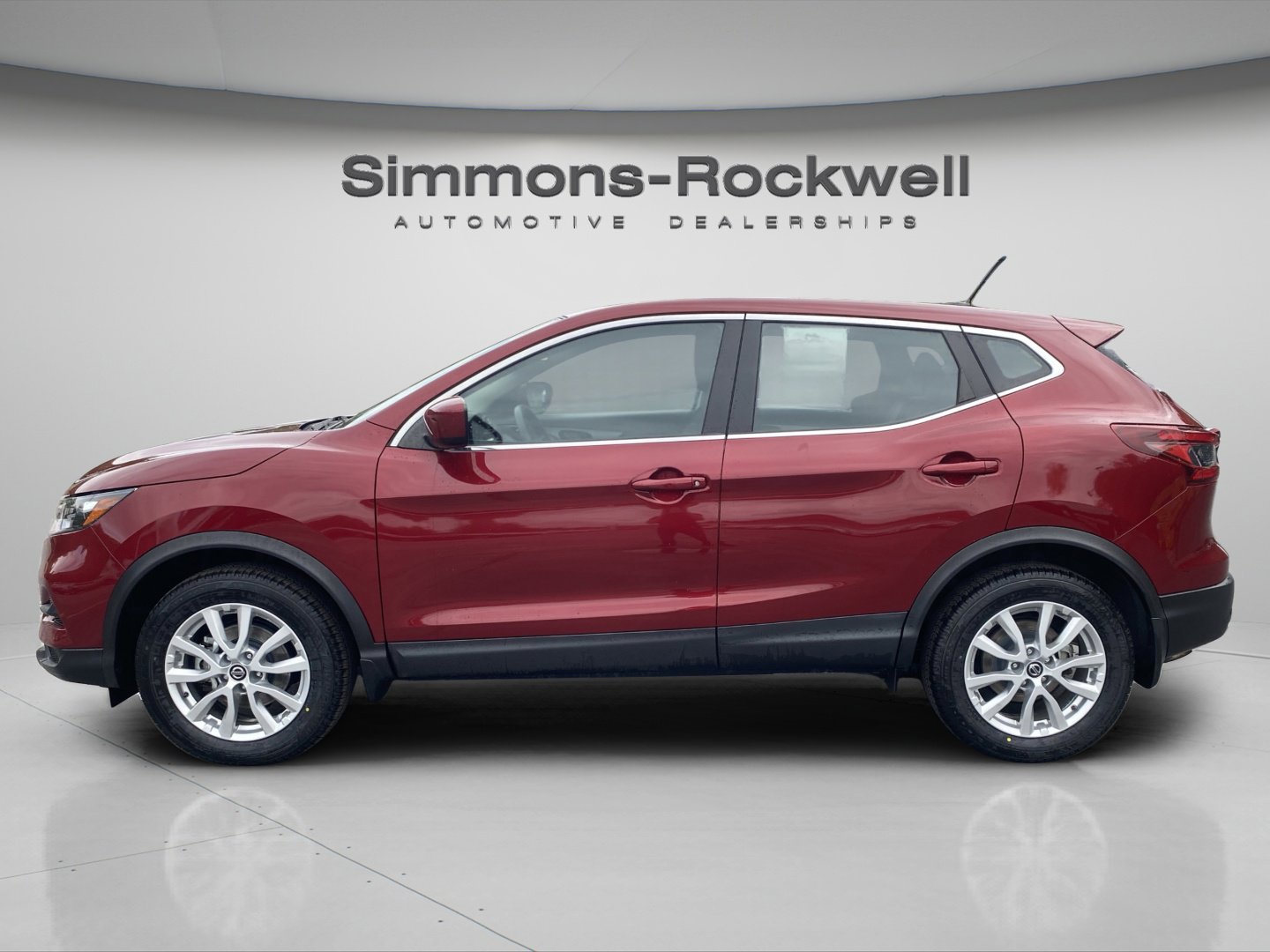 Used 2022 Nissan Rogue Sport S image 8