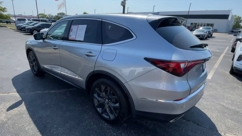Used 2023 Acura MDX w/ Technology Package AWD/4WD image 8