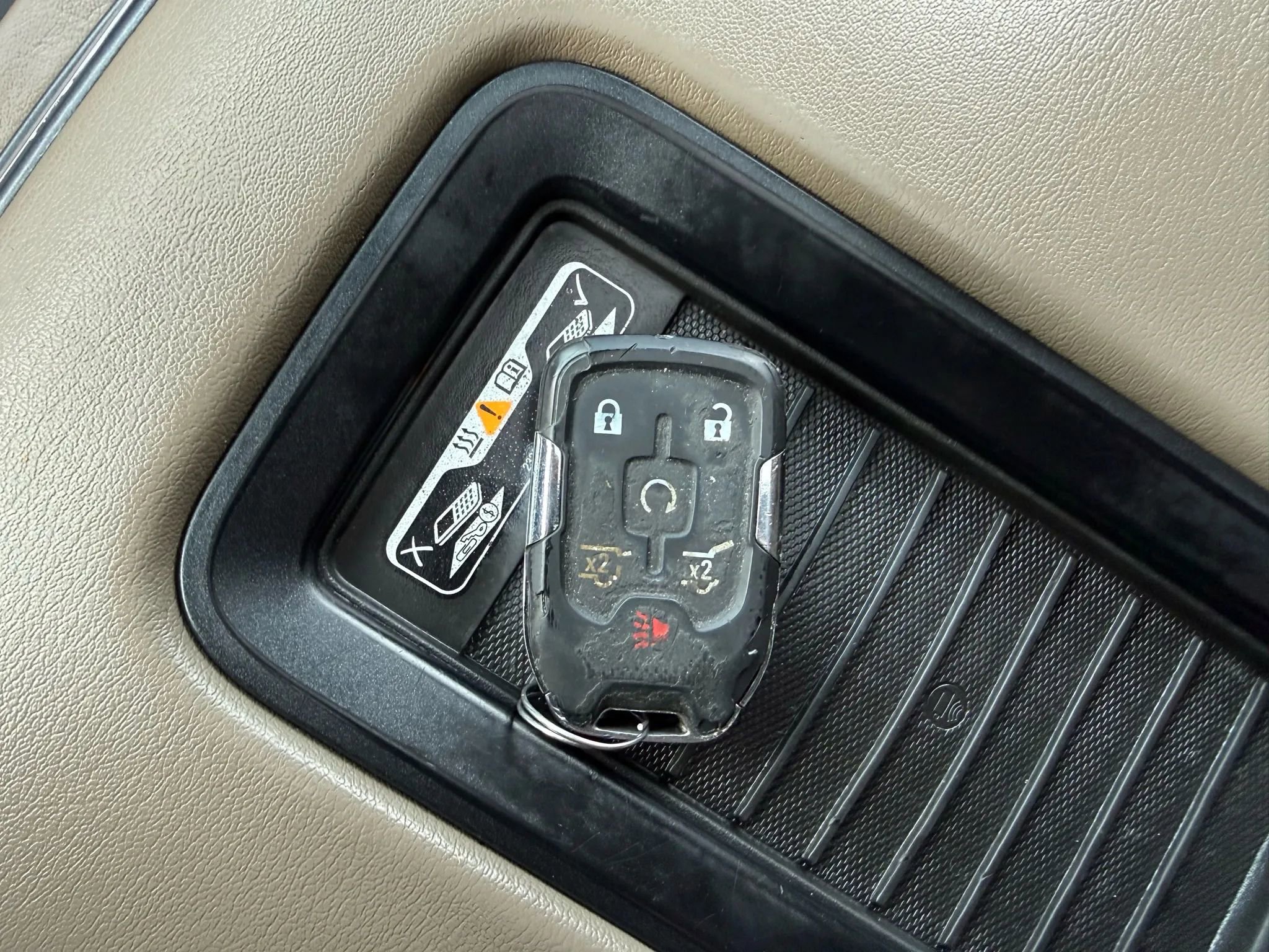 Used 2017 GMC Yukon XL SLT w/ Open Road Package image 50