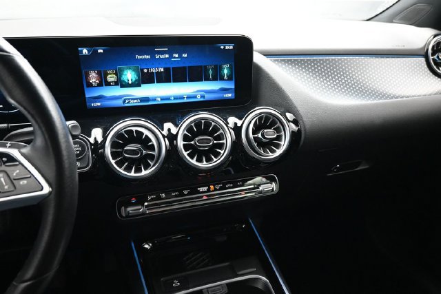 Used 2025 Mercedes-Benz GLA 250 4MATIC image 7