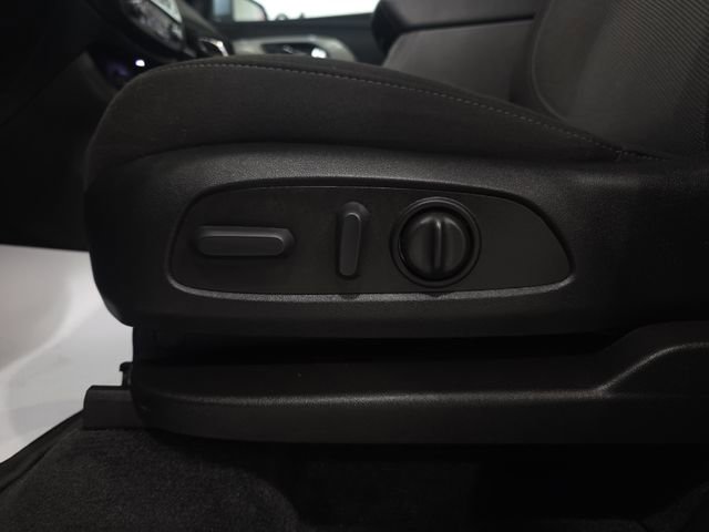 Used 2023 Chevrolet Traverse LT AWD/4WD image 13