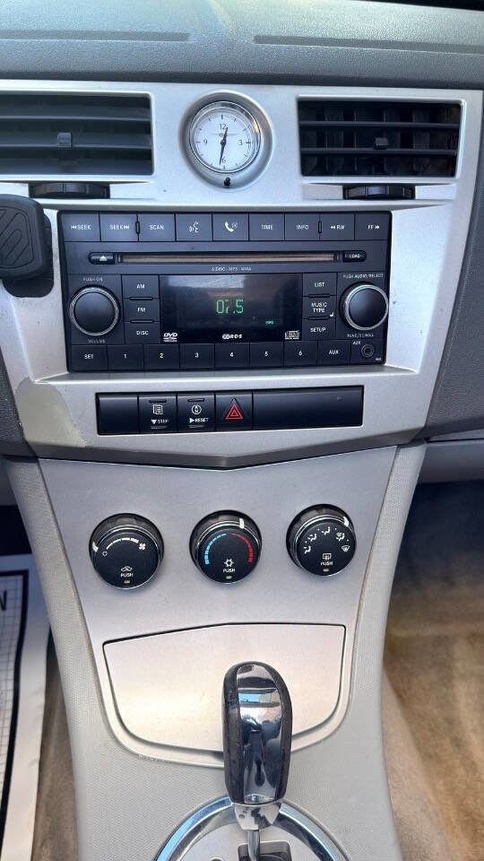 Used 2008 Chrysler Sebring Touring FWD image 12