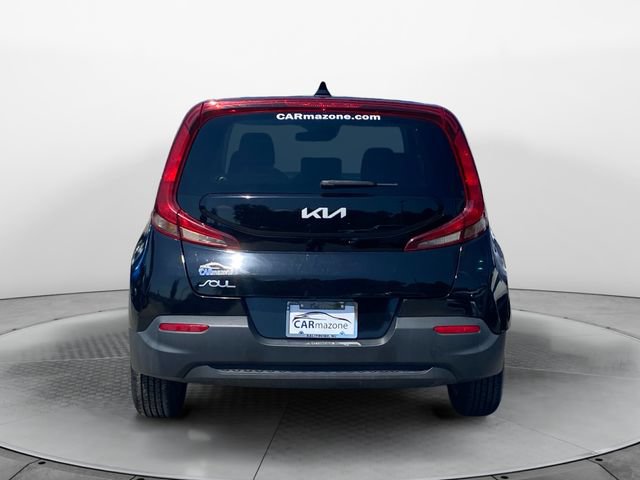 Used 2022 Kia Soul LX w/ Technology Package FWD image 4