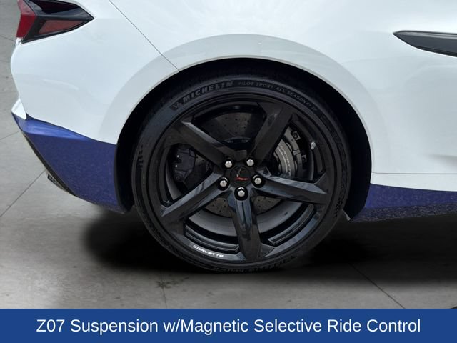 Used 2023 Chevrolet Corvette Z06 w/ Z07 Performance Package RWD image 32