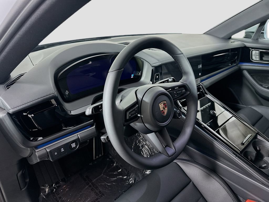 New 2025 Porsche Panamera image 4