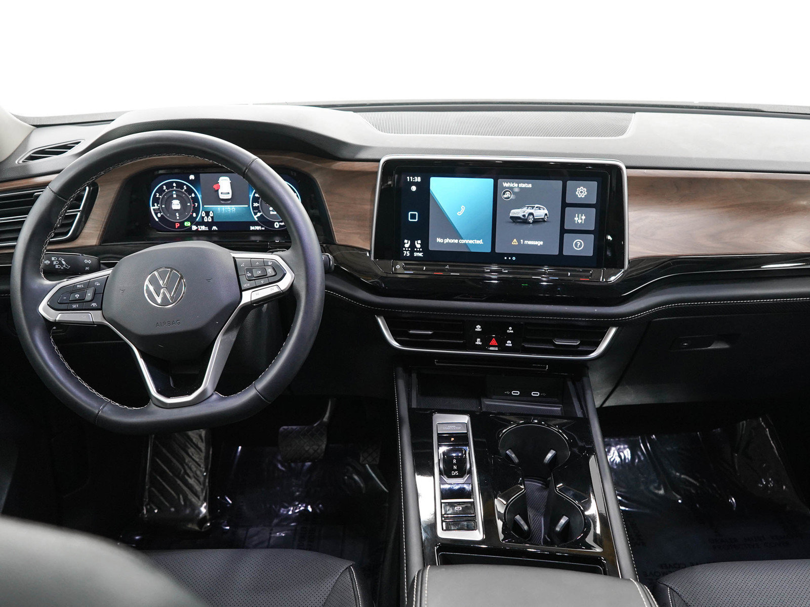 Used 2024 Volkswagen Atlas SE AWD/4WD image 18