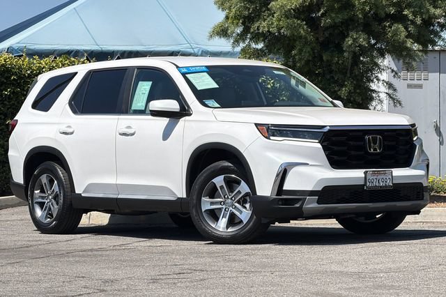Certified 2025 Honda Pilot EX-L image 2