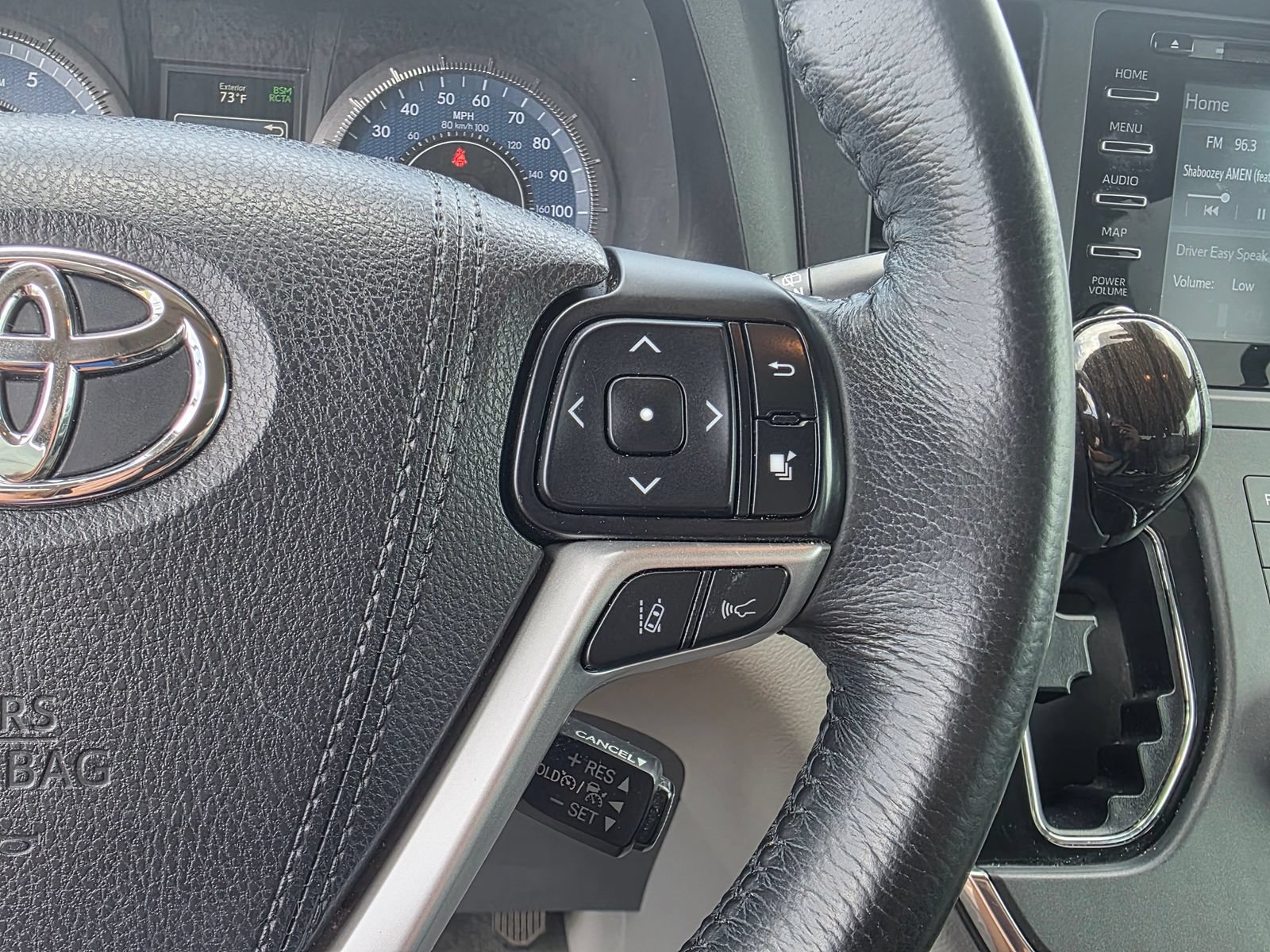 Used 2018 Toyota Sienna XLE w/ XLE Navigation Package FWD image 13