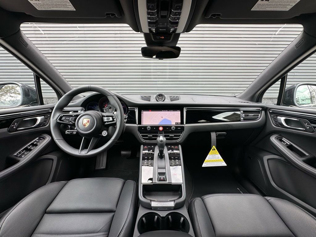Used 2026 Porsche Macan Turbo AWD/4WD image 6