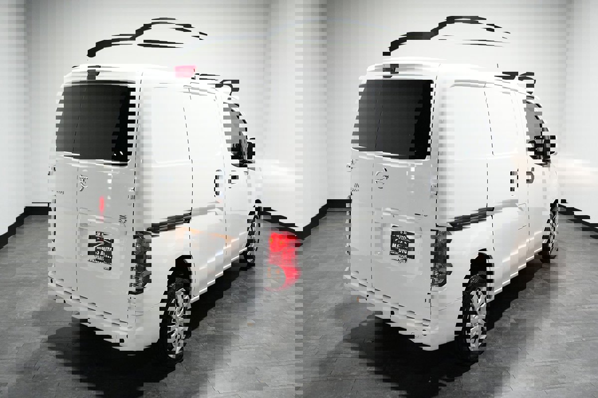 Used 2020 Nissan NV200 SV w/ Back Door Glass Package image 8
