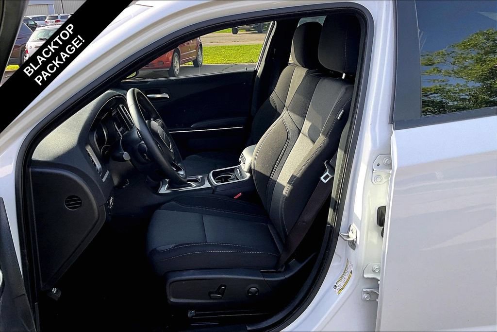 Used 2022 Dodge Charger SXT RWD image 24