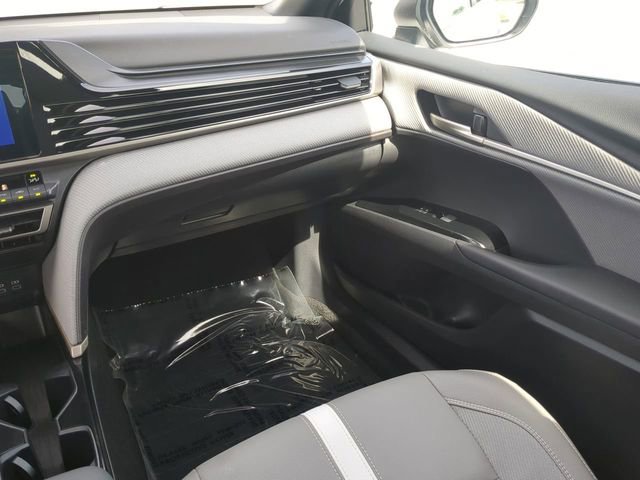 Certified 2025 Toyota Camry SE FWD image 16