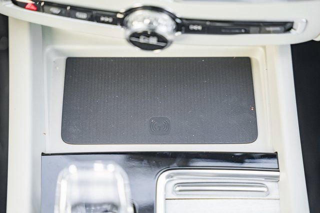 New 2026 Volvo XC60 B5 Ultra w/ Protection Package Premier image 24