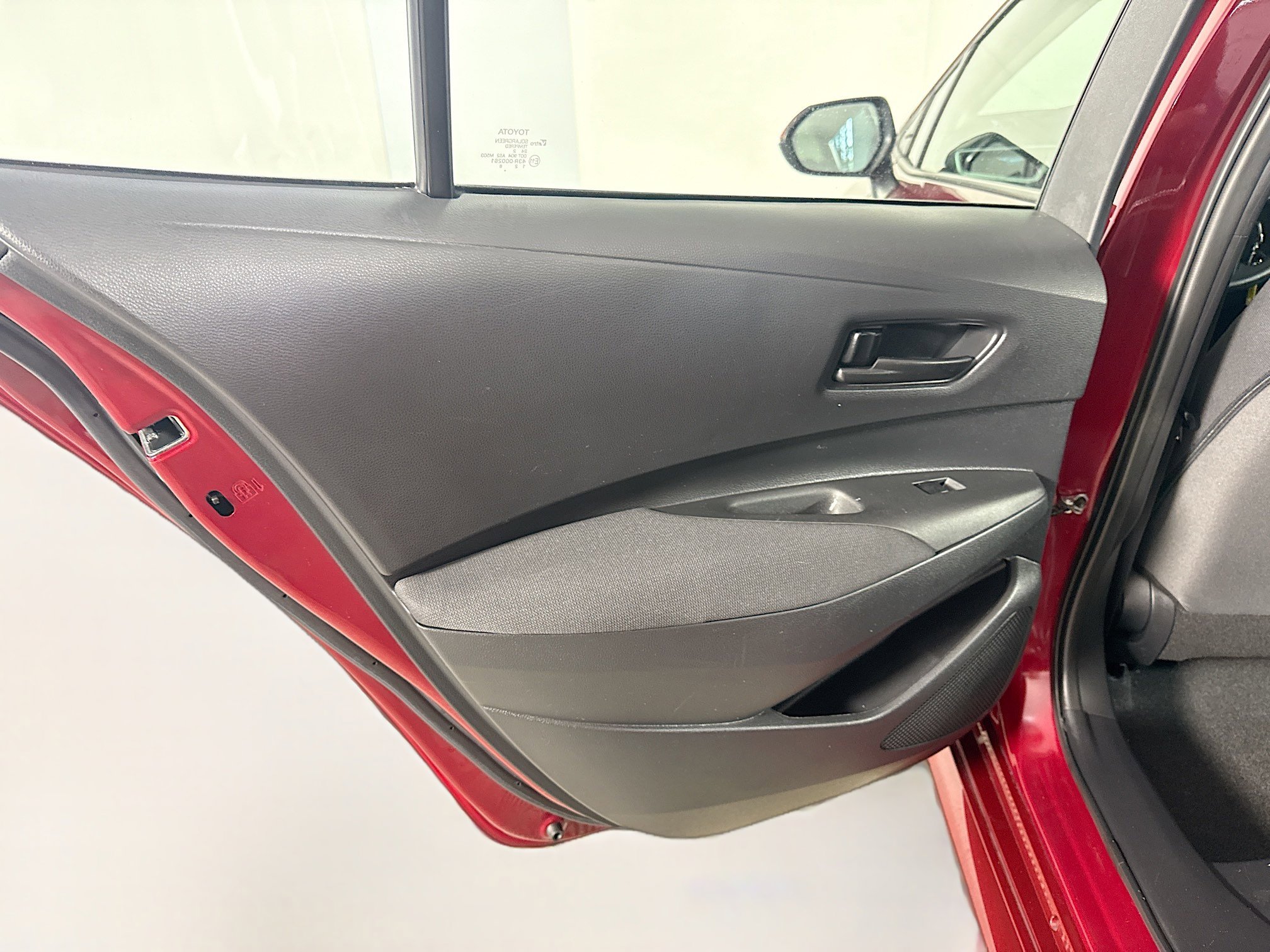 Used 2023 Toyota Corolla LE FWD image 25