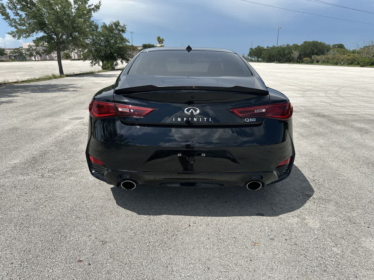 Used 2019 INFINITI Q60 3.0t Luxe RWD image 5