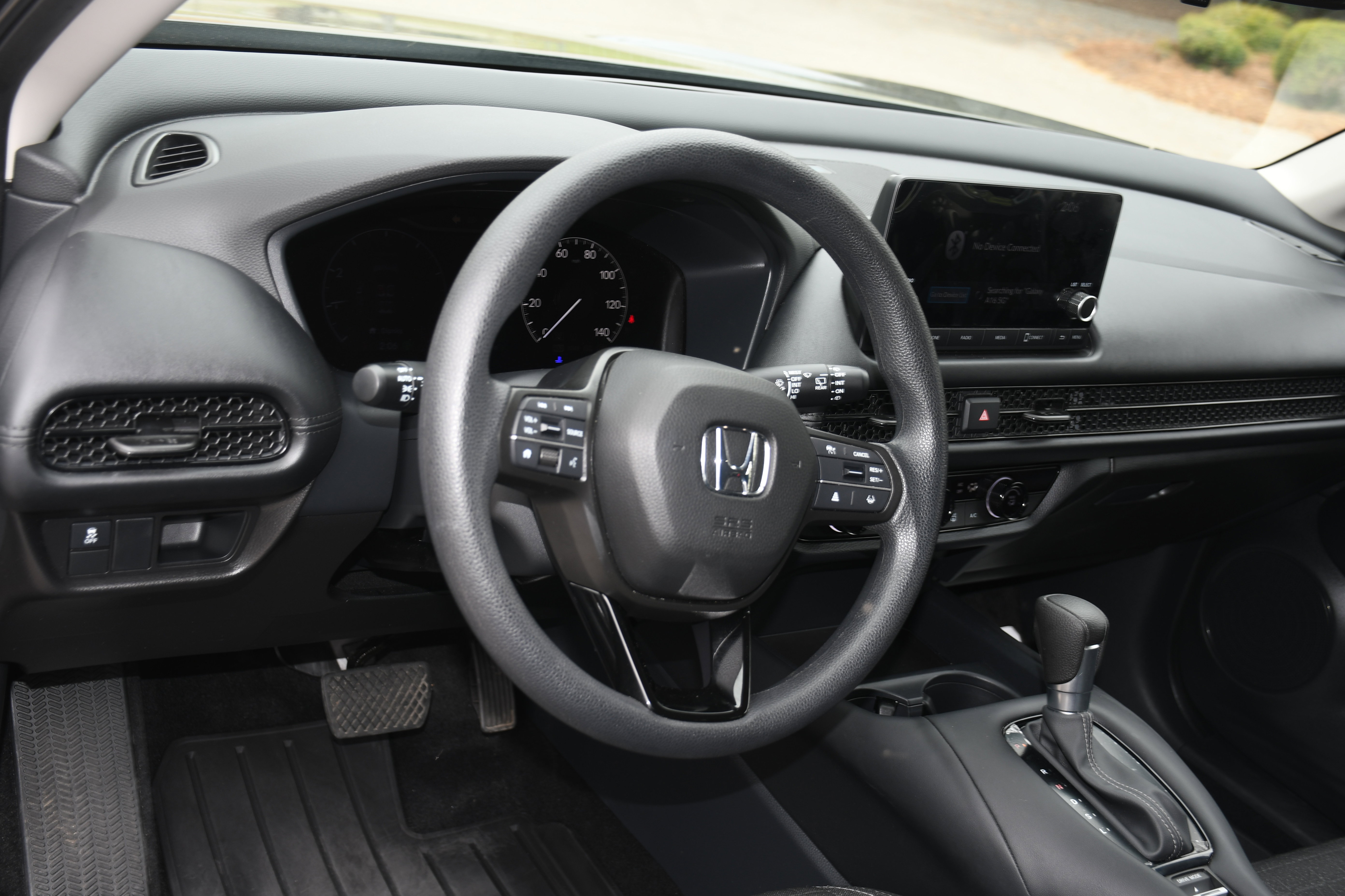 Used 2025 Honda HR-V LX image 8
