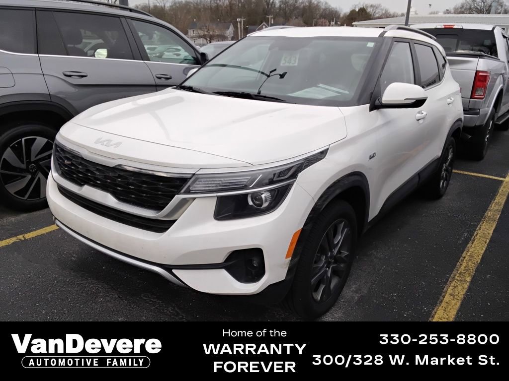 Used 2023 Kia Seltos S w/ Navigation Package image 1