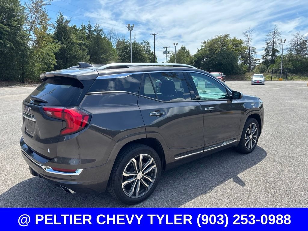 Used 2020 GMC Terrain Denali w/ Denali Premium Package AWD/4WD image 7