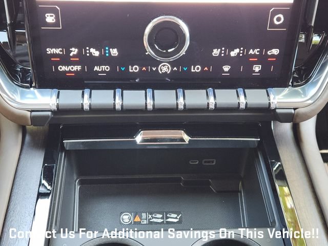 New 2026 GMC Yukon Denali Ultimate w/ LPO, Floor Liner Package AWD/4WD image 15