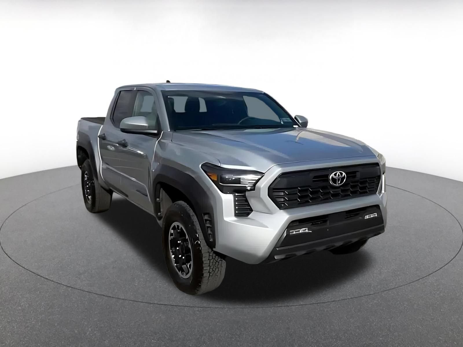 Used 2025 Toyota Tacoma TRD Off-Road AWD/4WD image 3