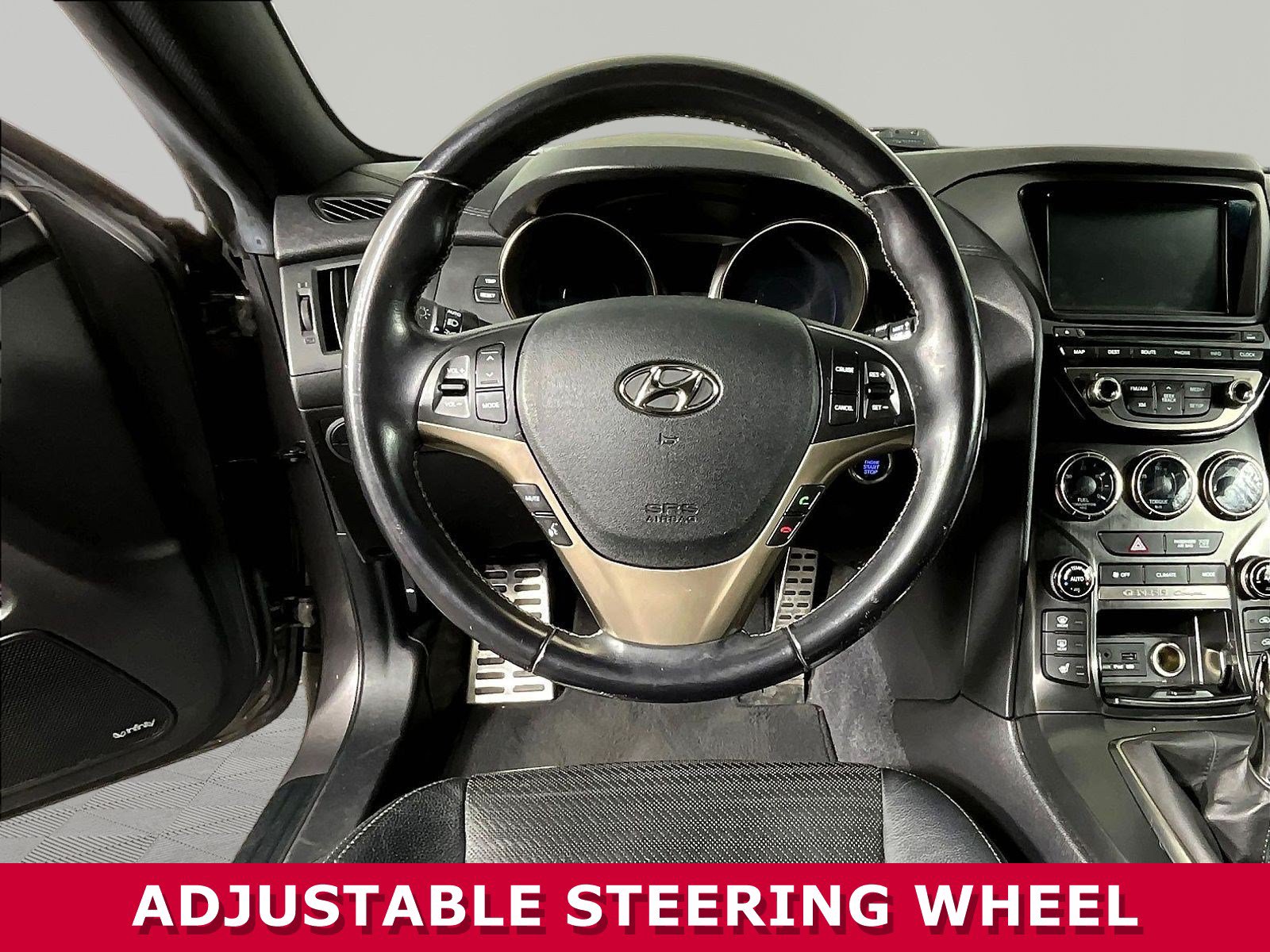 Used 2013 Hyundai Genesis 3.8 RWD image 8
