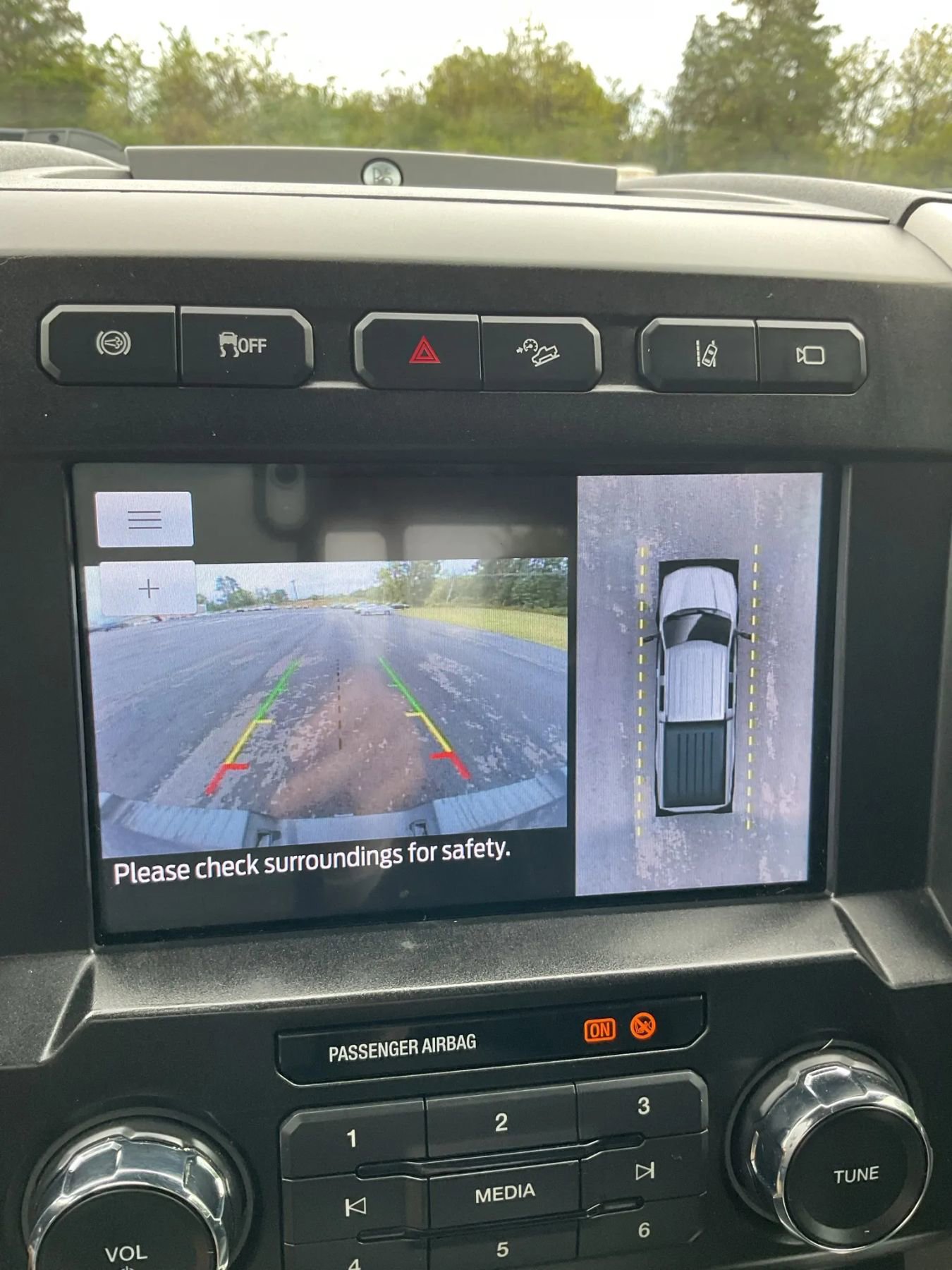 Used 2020 Ford F250 Lariat w/ Lariat Value Package image 32