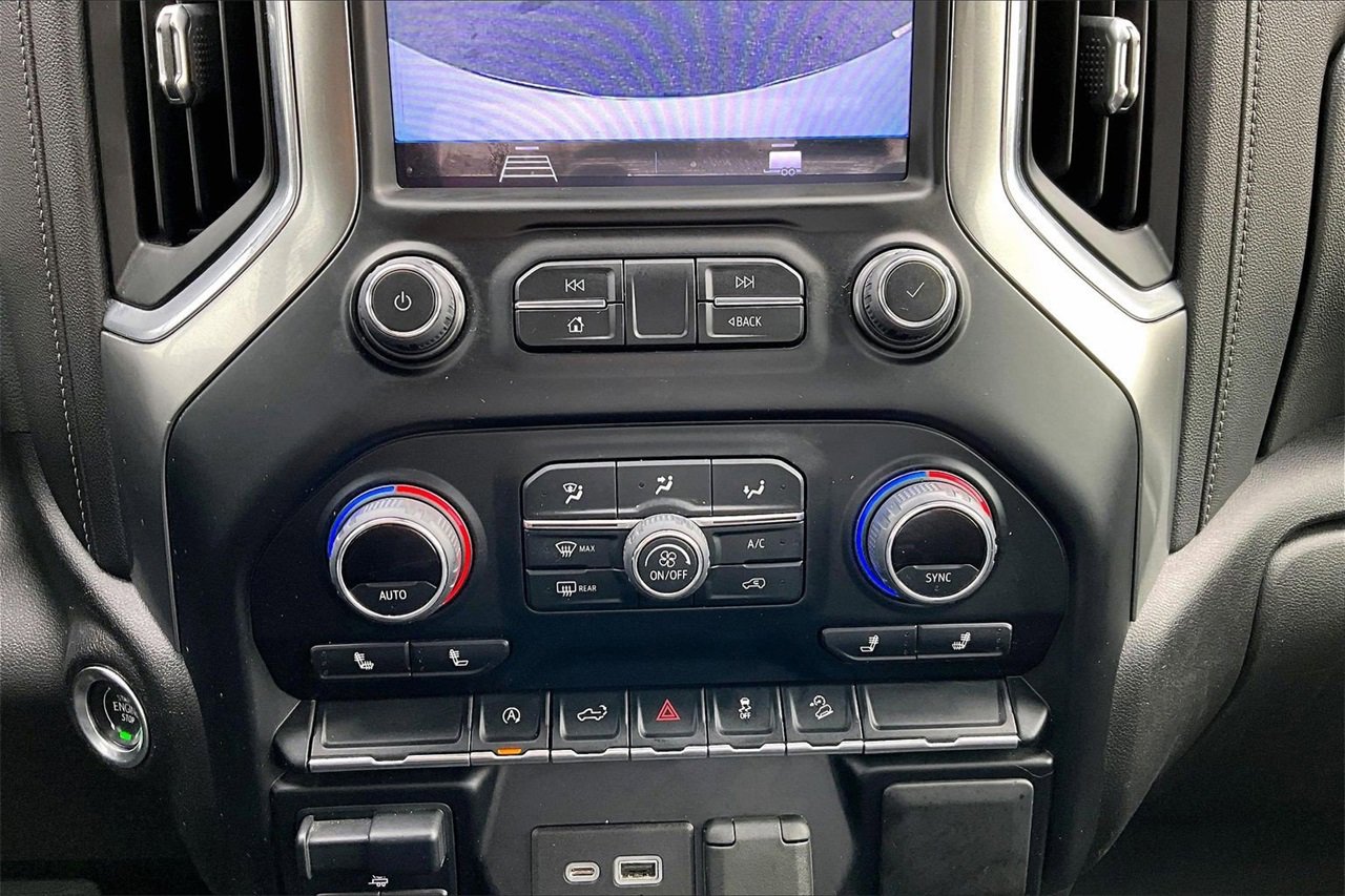 Used 2021 Chevrolet Silverado 1500 RST image 16