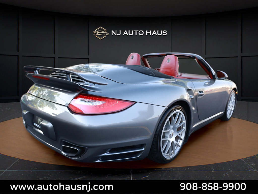 Used 2010 Porsche 911 Turbo AWD/4WD image 19