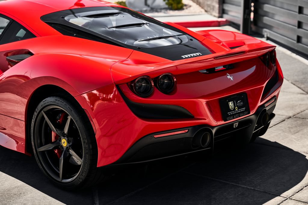Used 2020 Ferrari F8 Tributo RWD image 10