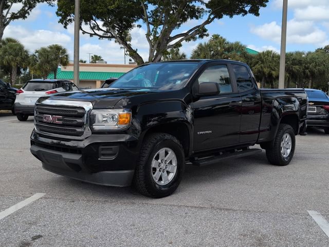 Certified 2018 GMC Canyon W/T w/ Convenience Package image 3