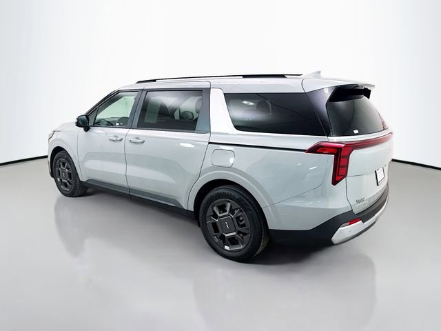 Used 2026 Kia Carnival EX image 5