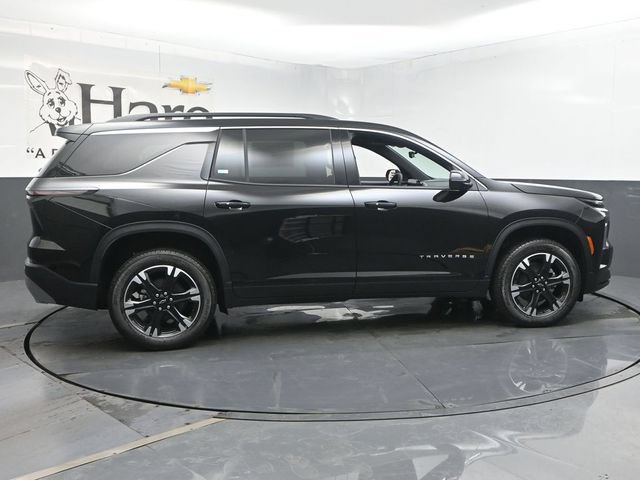 New 2027 Chevrolet Traverse LT w/ Sun and Wheel Package FWD image 16