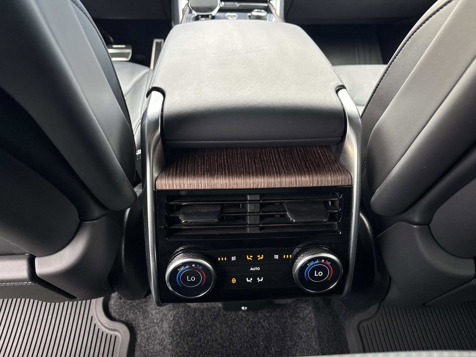 Certified 2023 Land Rover Range Rover Autobiography AWD/4WD image 17