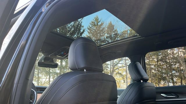New 2026 Jeep Grand Cherokee Limited w/ Limited Altitude Package AWD/4WD image 42