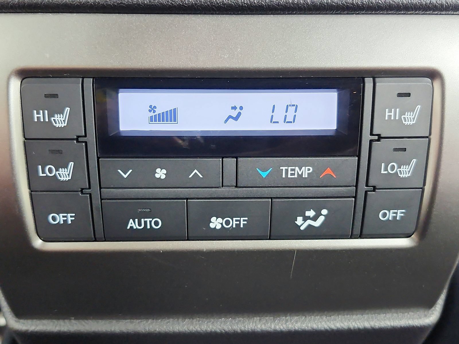 Used 2023 Lexus GX 460 Premium w/ Premium Package AWD/4WD image 39