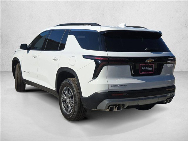 New 2027 Chevrolet Traverse LT FWD image 9