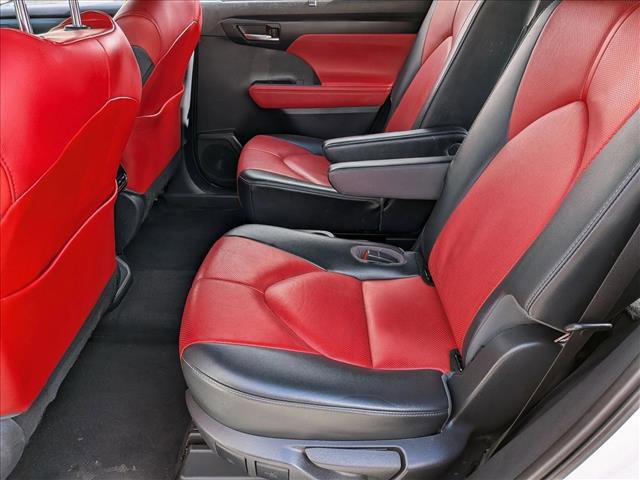 Used 2021 Toyota Highlander XSE image 21