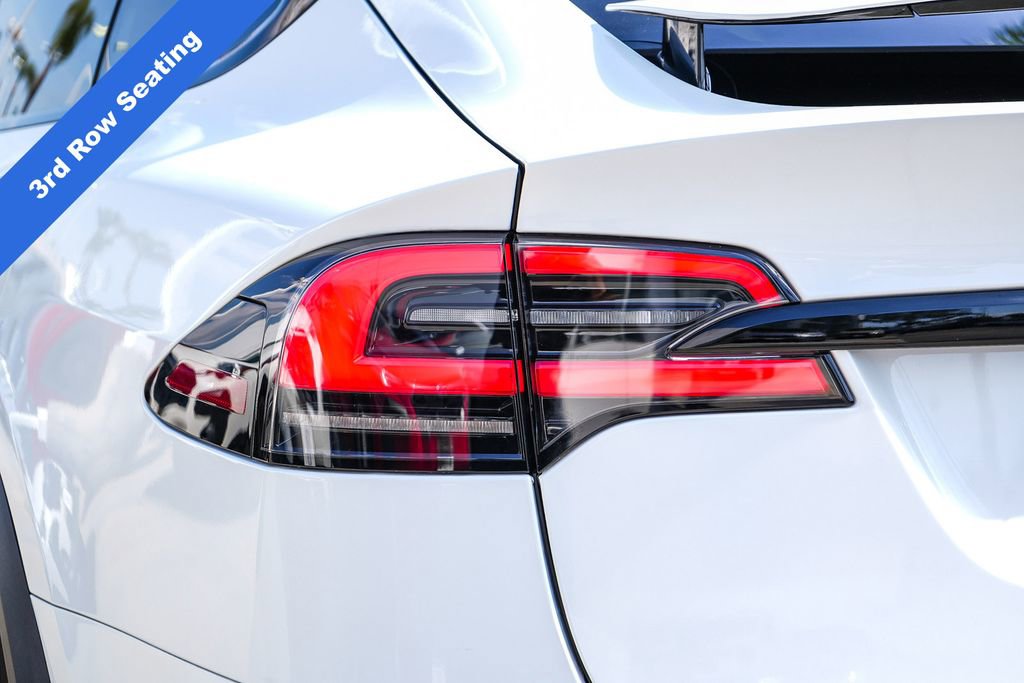 Used 2022 Tesla Model X AWD/4WD image 11