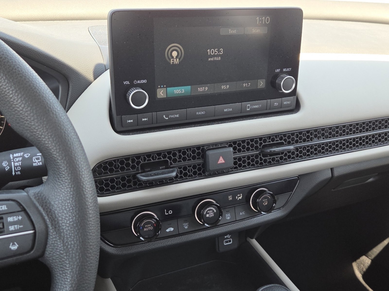 Used 2024 Honda HR-V LX image 24