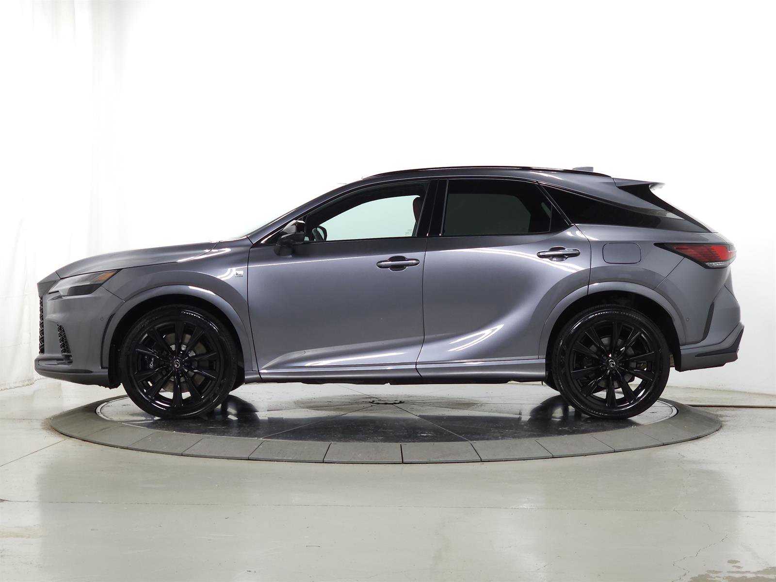 Used 2023 Lexus RX 500h F Sport w/ Accessory Package (Z1) image 5