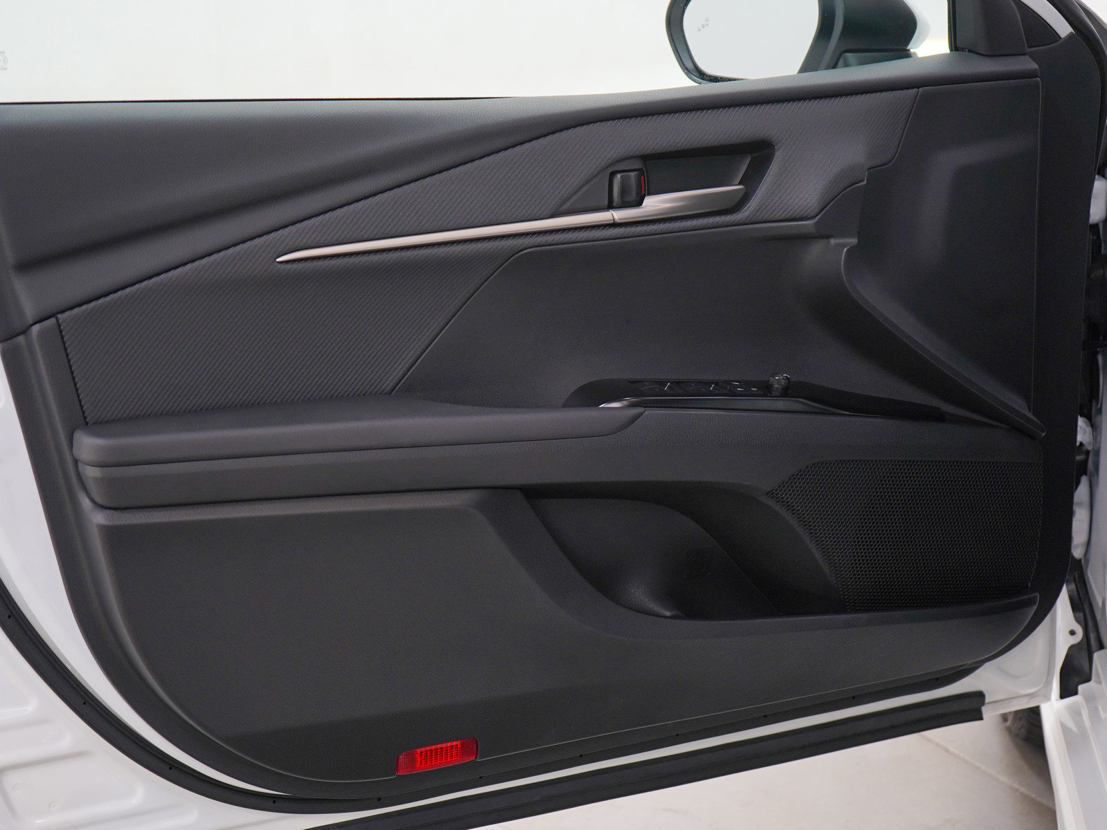 Used 2025 Toyota Camry SE image 20