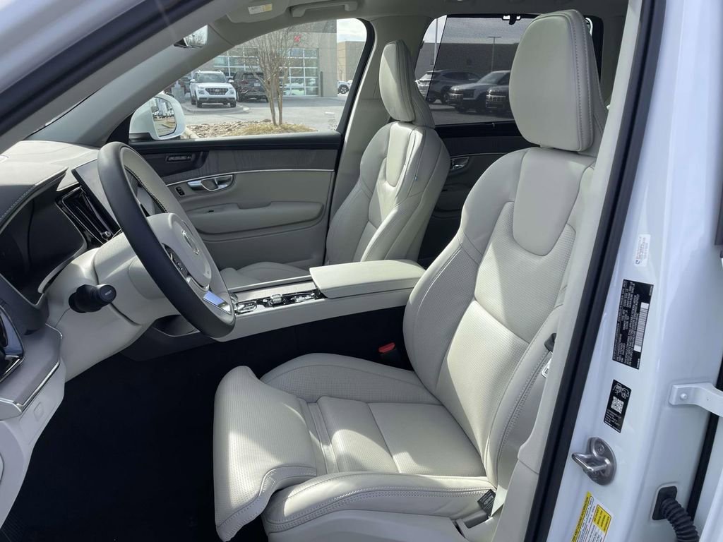 New 2026 Volvo XC90 B6 Ultra w/ Protection Package image 8