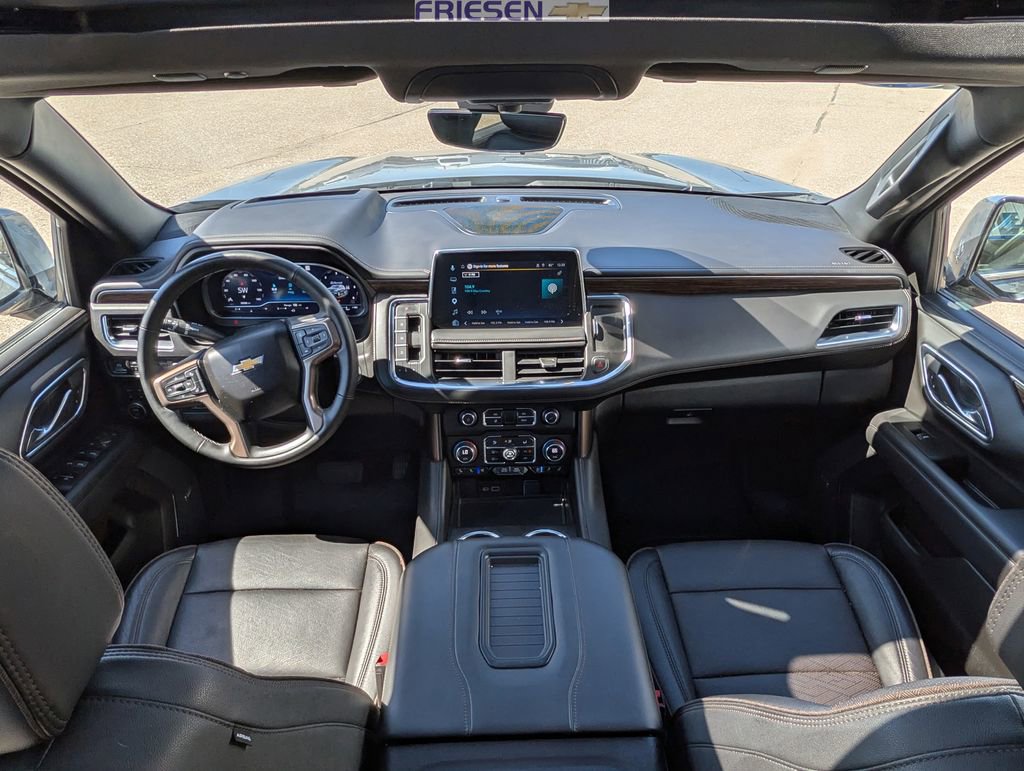 Used 2023 Chevrolet Suburban High Country image 12