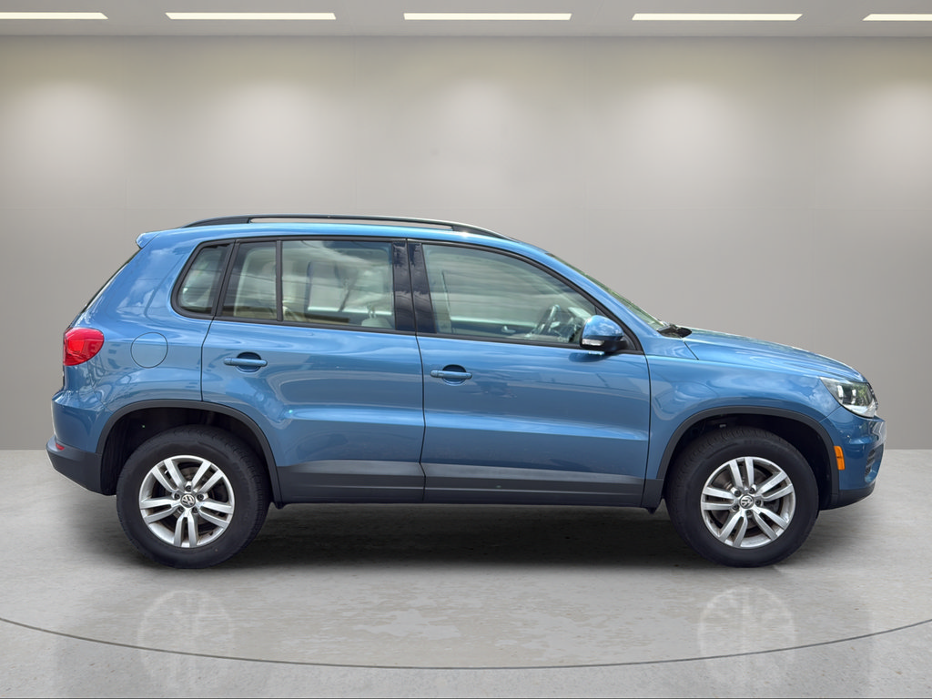 Used 2017 Volkswagen Tiguan S AWD/4WD image 5