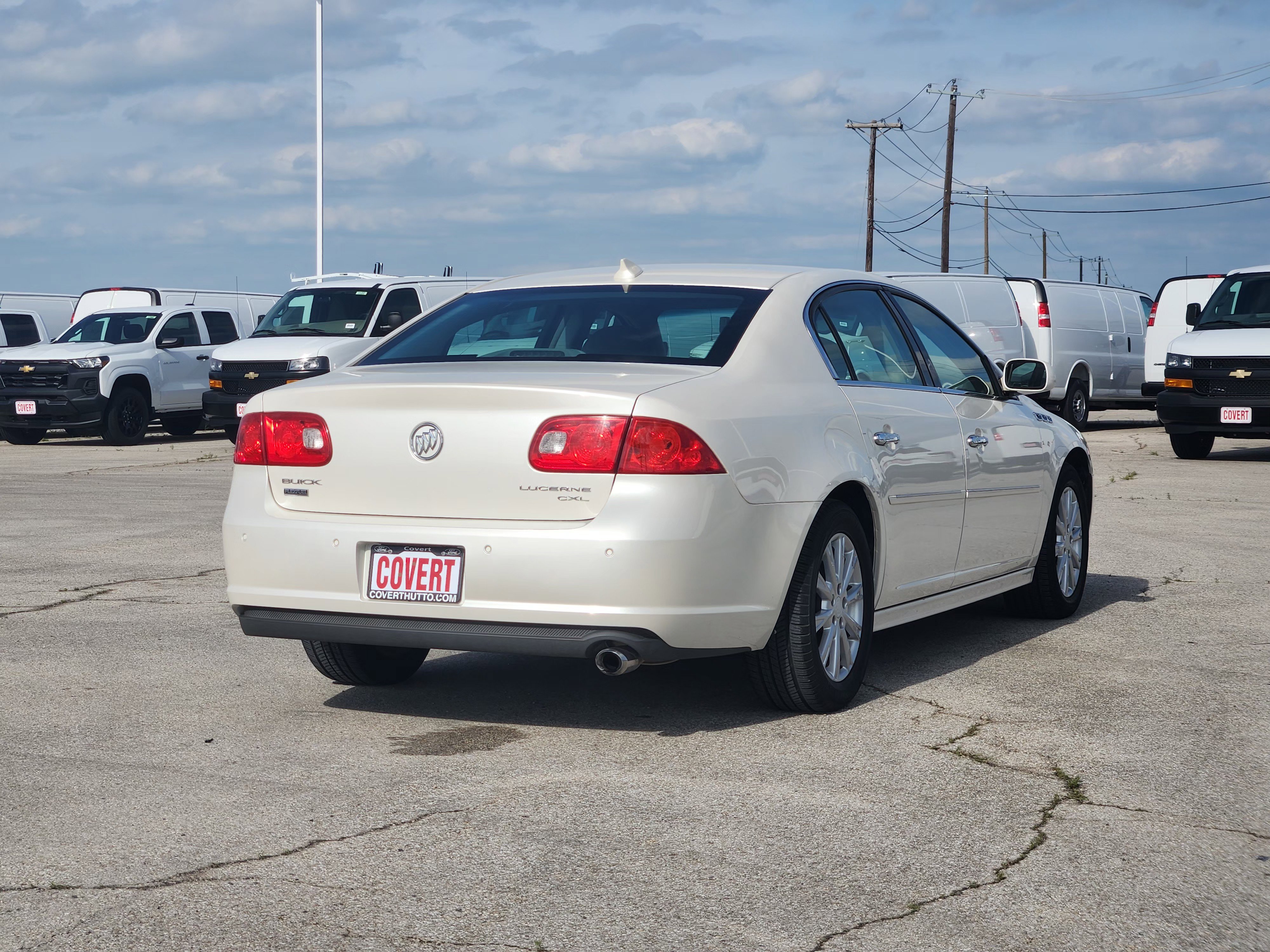 Used 2011 Buick Lucerne CXL w/ Driver Confidence Package FWD image 7