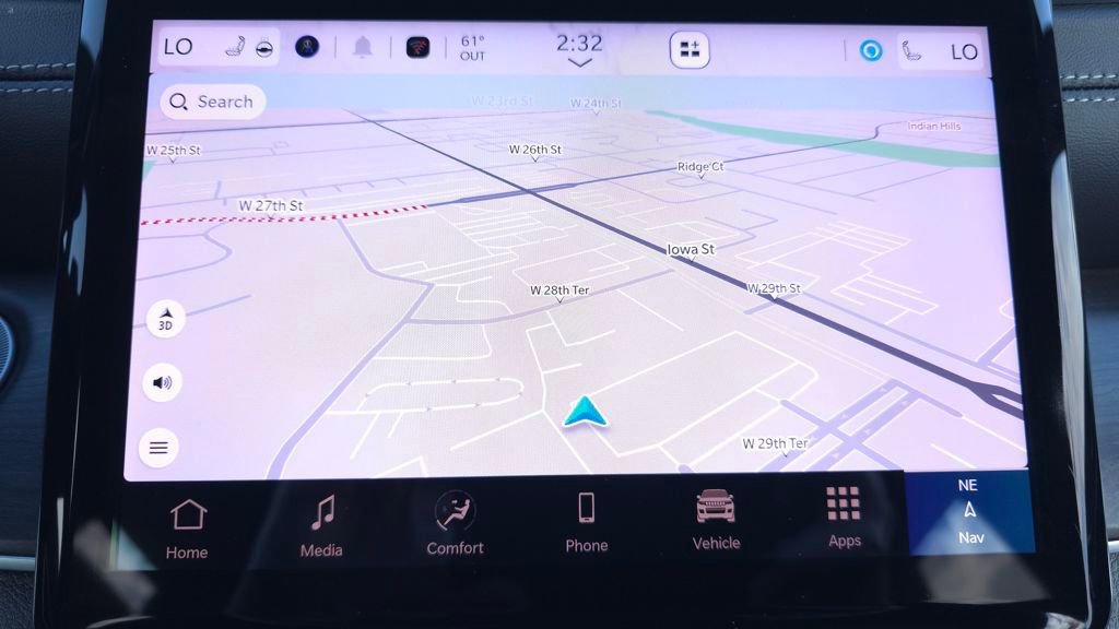 Used 2025 Jeep Grand Cherokee Limited w/ Black Appearance Package image 37